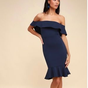 Lulu’s body con navy dress